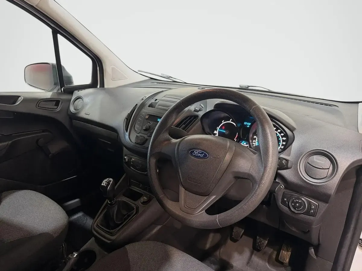 Used Ford Transit Courier S 2023 White Van