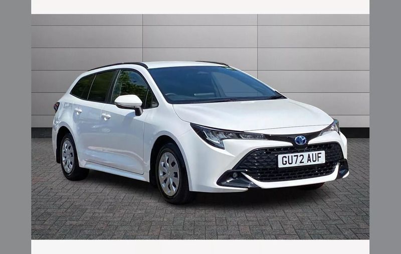 White Used 2023 Toyota Corolla | £23,700 (Fair price) - Image 1/3