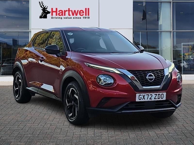Pearl fuji sunset red Used 2022 Nissan Juke N-Connecta SUV | £13,650 (Good price) - Image 1/3