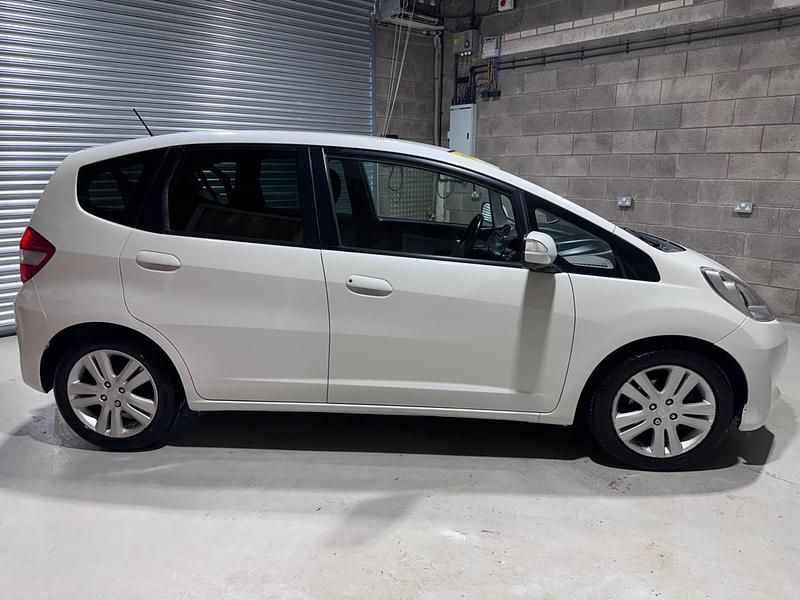 Begagnad Honda Jazz ES 2015 Vit Halvkombi