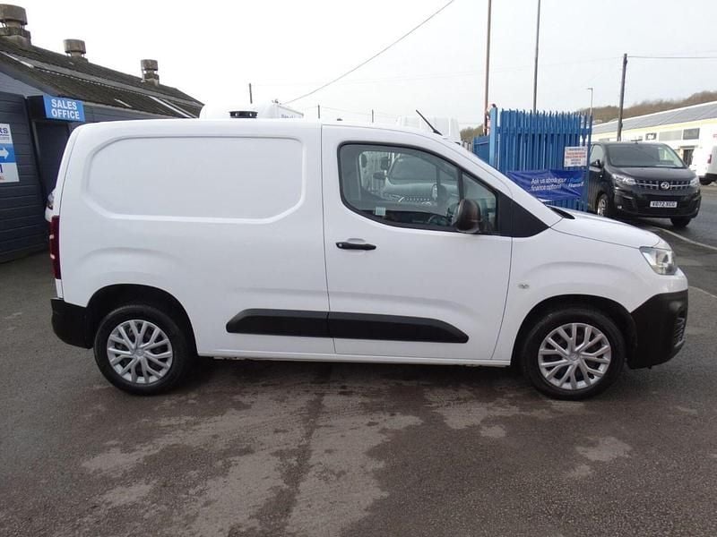 Used Citroën Berlingo 2020 White MPV