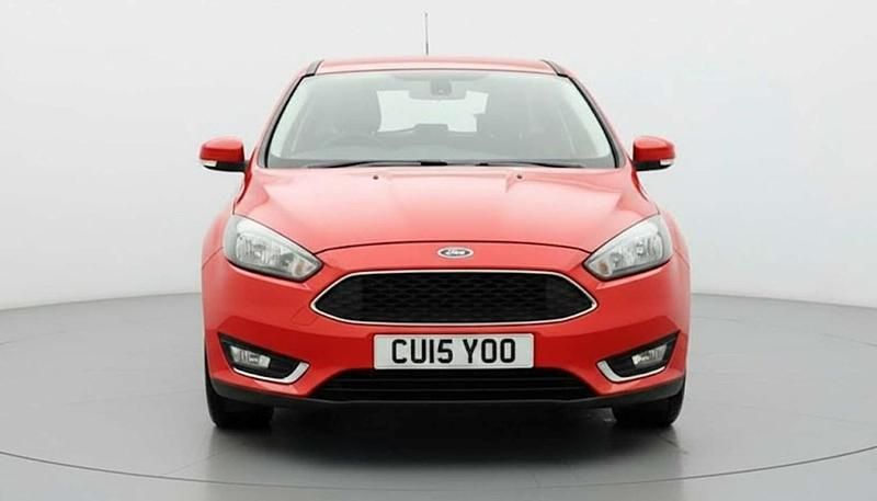 Used Ford Focus Zetec 2015 Red Hatchback