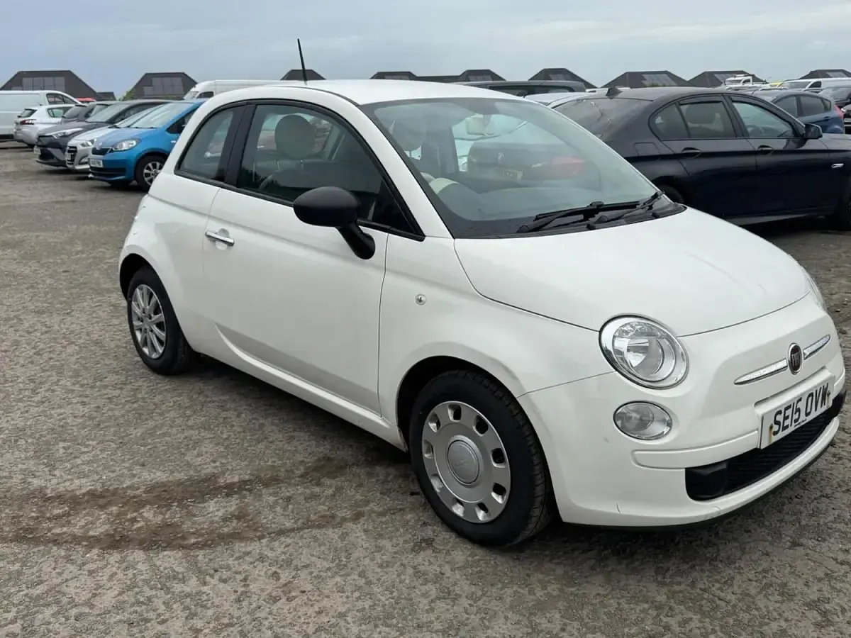 Used Fiat 500 Pop 69 HP (50 kW) 2015 White Hatchback
