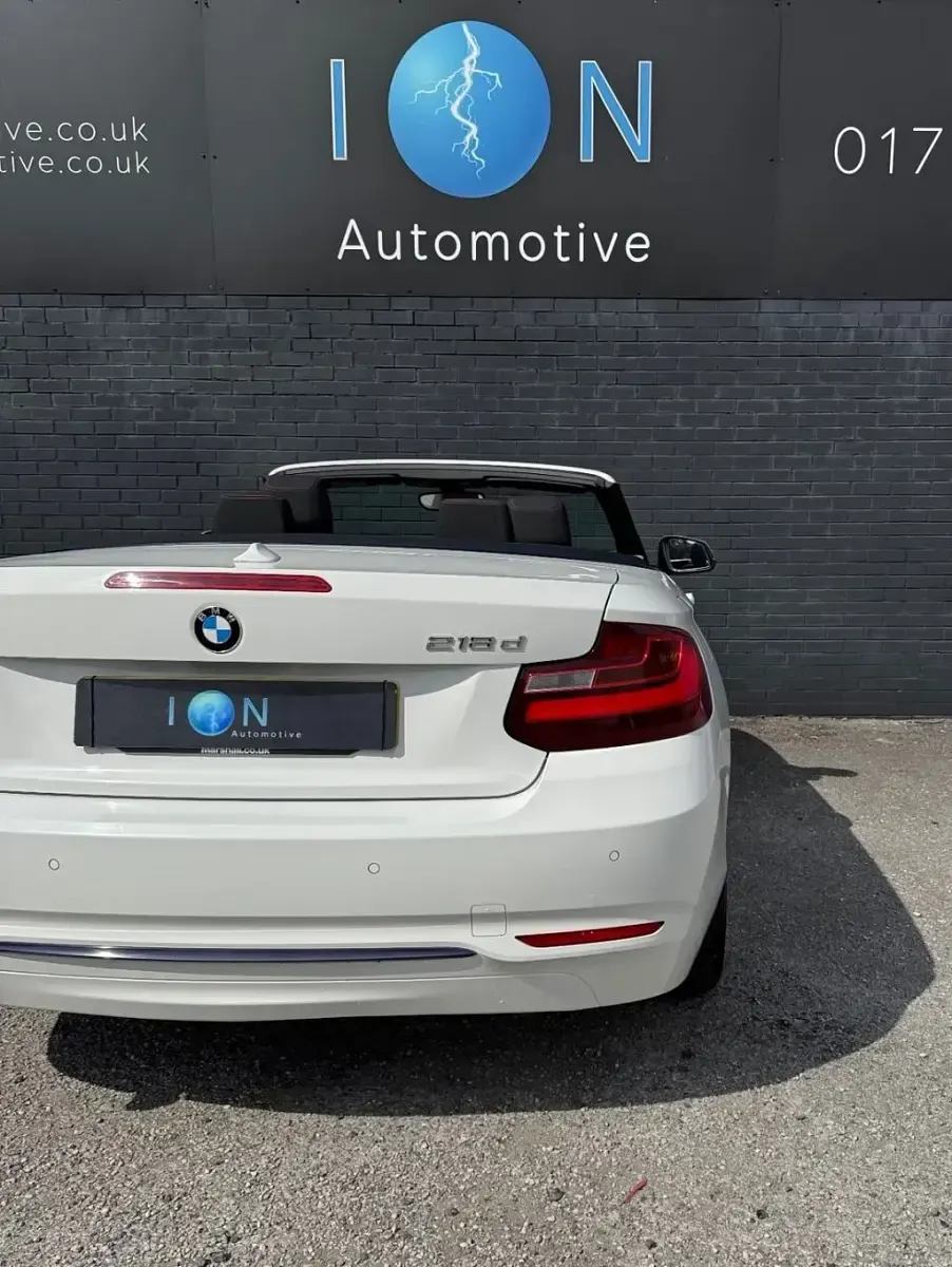 Used BMW 218 Sport Line 150 HP (110 kW) 2016 White Cabriolet