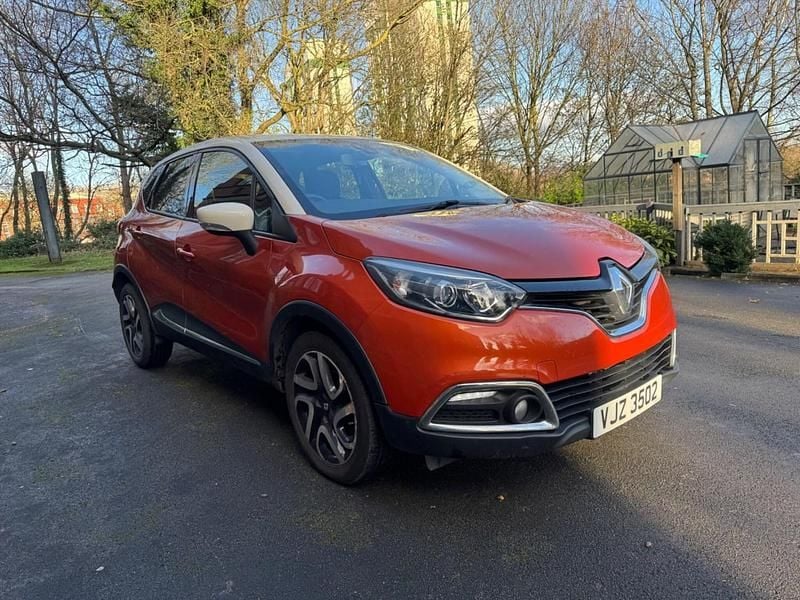 Used Renault Captur Dynamique 2013 Orange/cream SUV