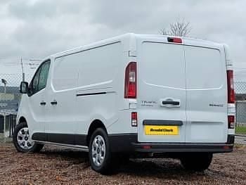 New Renault Trafic 2025 White MPV