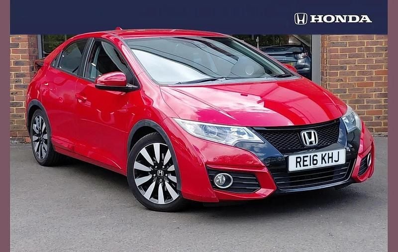 Used Honda Civic SE Plus 139 HP (102 kW) 2016 Red Hatchback