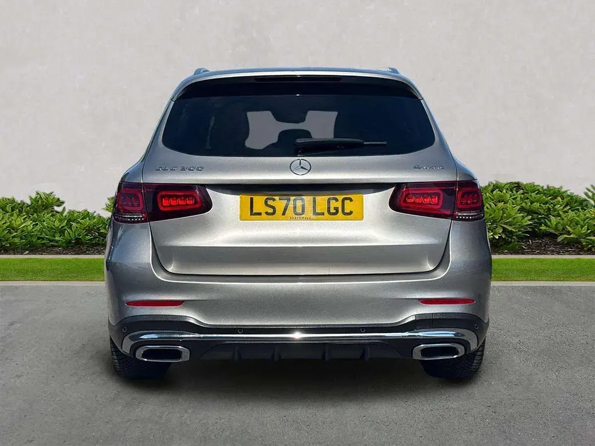 Used Mercedes GLC300 AMG Line Premium Plus 258 HP (189 kW) 2021 Silver SUV