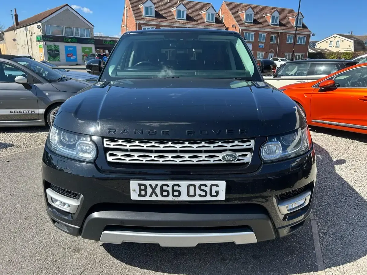 Second-hand Land Rover Range Rover Sport HSE 306 CP (225 kW) 2017 Negru SUV