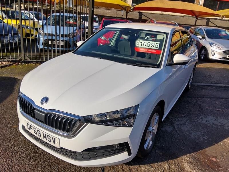 Used Skoda Scala SE 115 HP (84 kW) 2019 White Hatchback