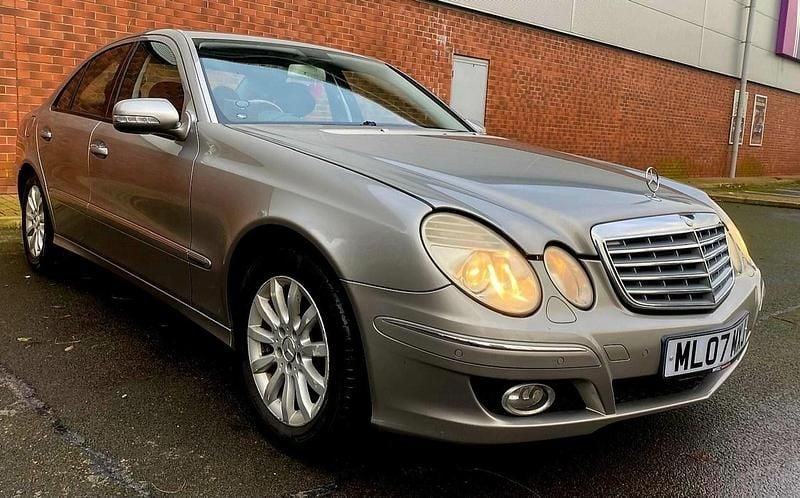 Used Mercedes E280 Elegance 190 HP (139 kW) 2007 Silver Sedan
