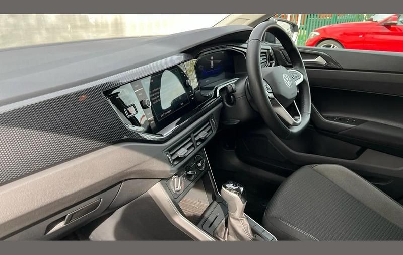 Begagnad VW Polo Match 95 HK (69 kW) 2025 Grå Halvkombi