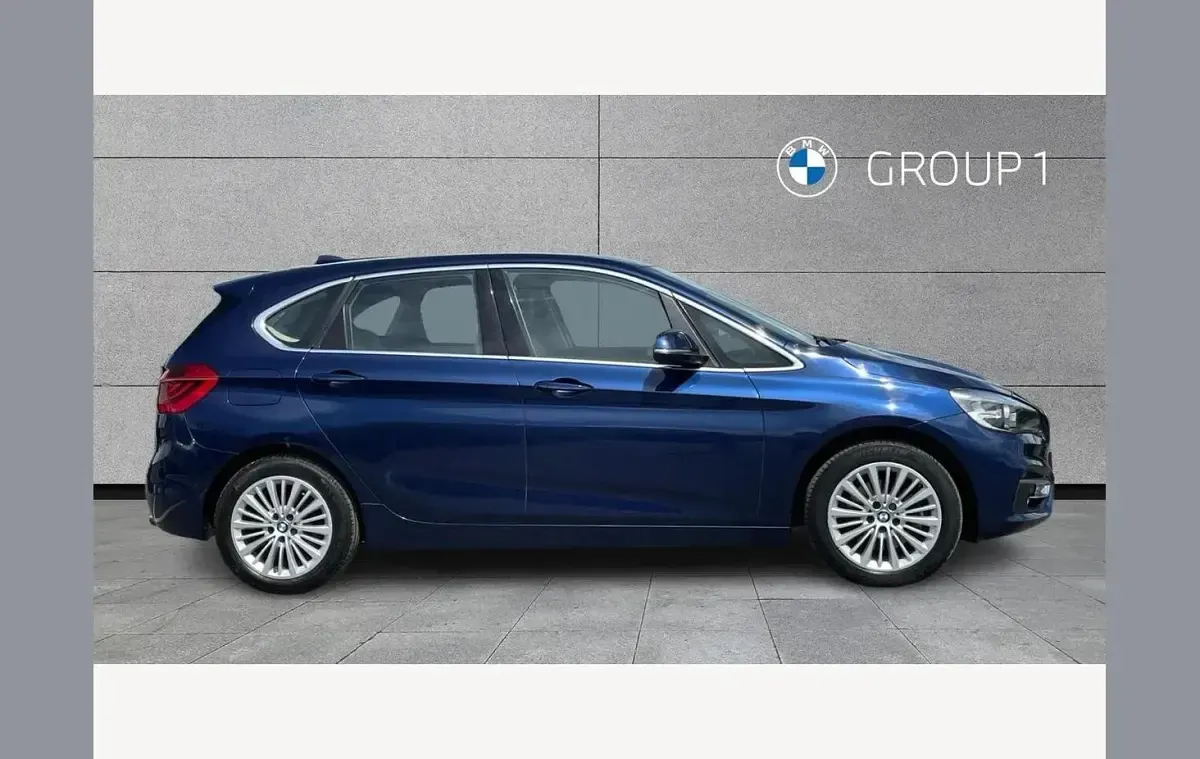 Used BMW 220 Luxury Line 192 HP (141 kW) 2017 Blue Hatchback