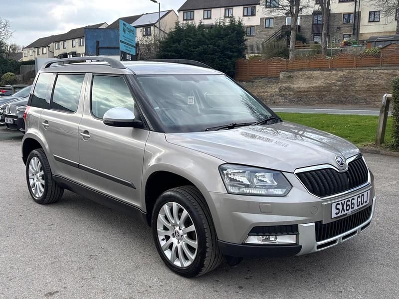 Used Skoda Yeti SE 150 HP (110 kW) 2017 Beige SUV
