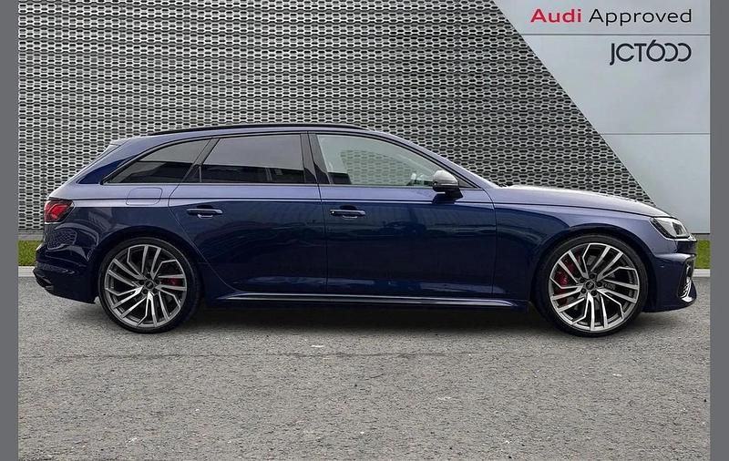 Used Audi RS4 Advanced 444 HP (326 kW) 2021 Blue Estate