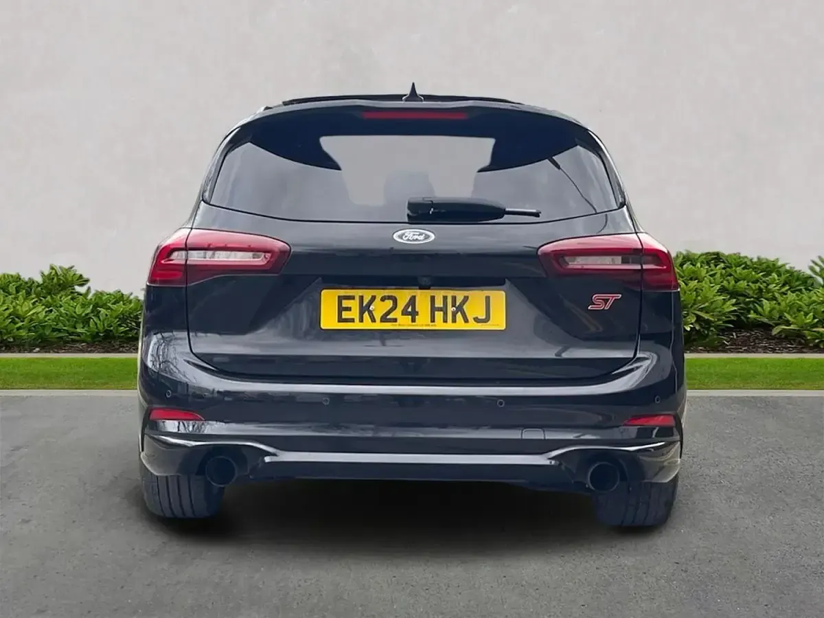 Usado Ford Focus ST 280 HP (205 kW) 2024 Preto Carrinha