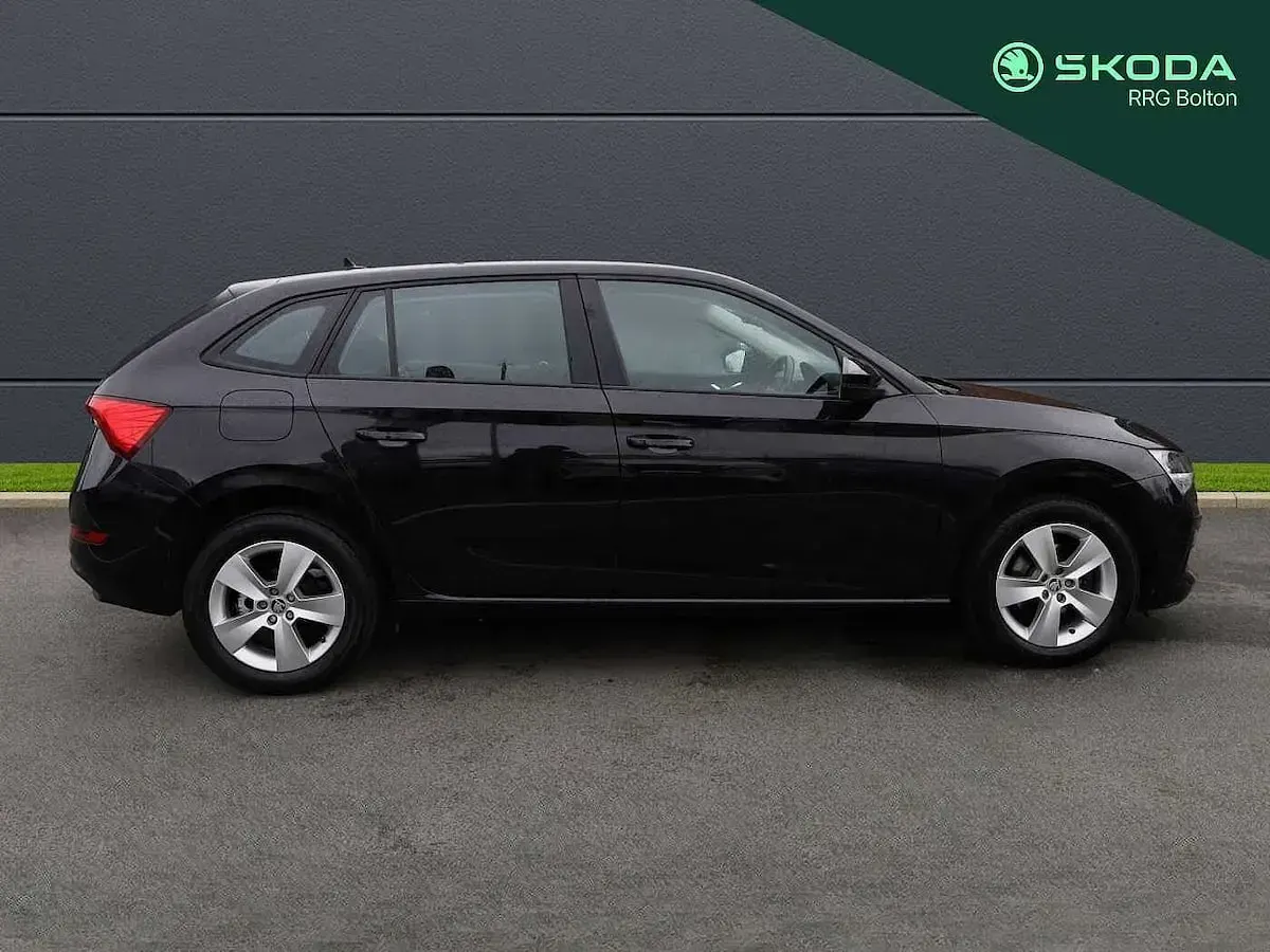 Used Skoda 110 R SE 81 HP (59 kW) 2021 Black magic pearl effect Estate
