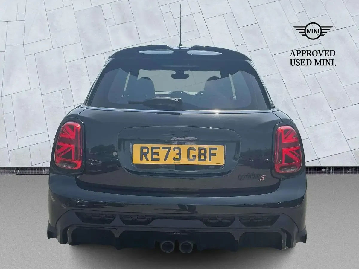 Used Mini Cooper S Hatch 176 HP (129 kW) 2023 Black Hatchback