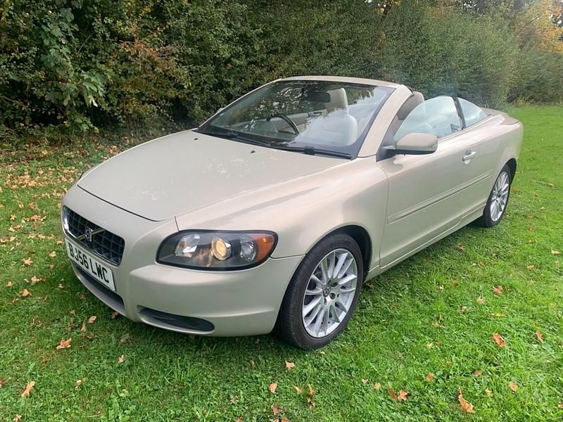 Used Volvo C70 SE 2006 Gold Cabriolet