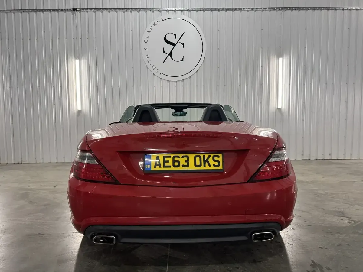 Used Mercedes SLK250 AMG 204 HP (150 kW) 2013 Red Cabriolet