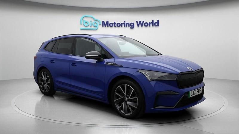 Blue Used 2022 Skoda Enyaq iV SportLine SUV | £15,300 (Fair price) - Image 1/4