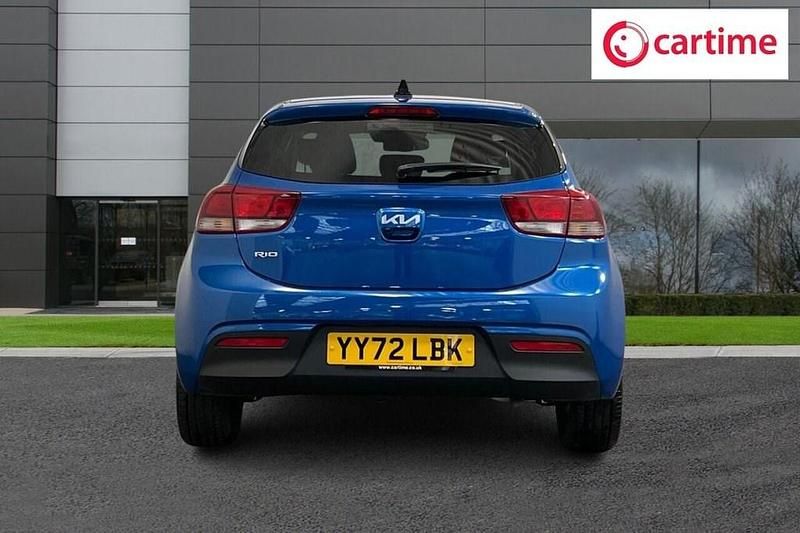 Used Kia Rio 118 HP (86 kW) 2022 Blue Hatchback