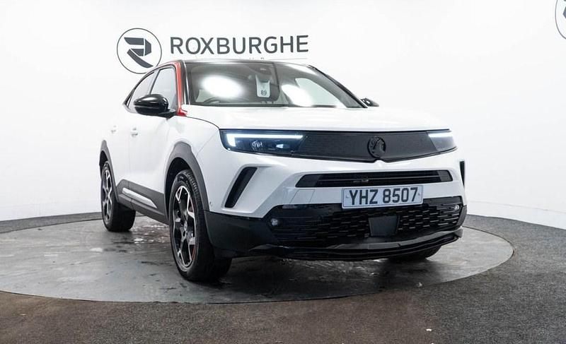 Used Vauxhall Mokka GS Line 130 HP (95 kW) 2022 White SUV