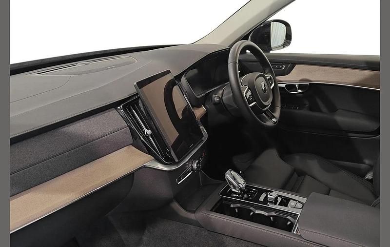 Usado Volvo XC90 Plus 455 HP (334 kW) 2025 Prateado SUV