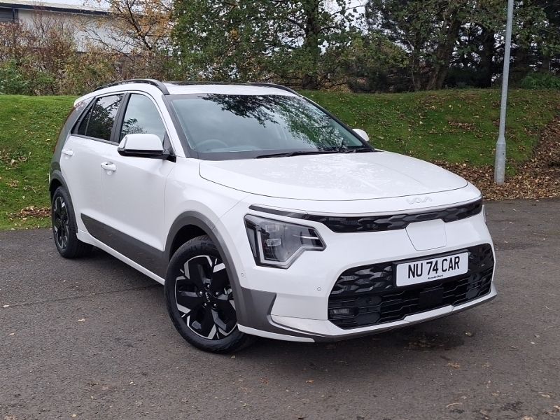 Premium paint white pearl New 2024 Kia e-Niro 4 SUV | £29,998 (Fair price) - Image 1/4