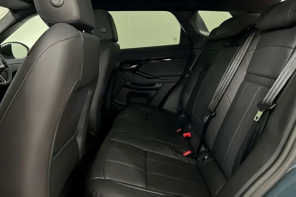 Used Land Rover Range Rover evoque SE Dynamic 204 HP (150 kW) 2025 Blue SUV