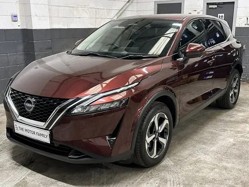 Used Nissan Qashqai N-Connecta 2023 Red SUV