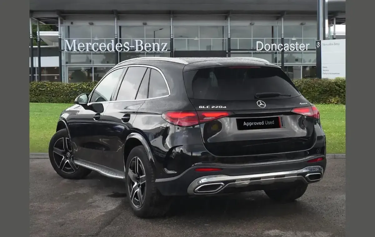 Used Mercedes GLC220 AMG line 194 HP (142 kW) 2025 Black SUV