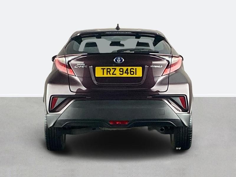 Used Toyota C-HR 122 HP (89 kW) 2022 Mauve/purple SUV