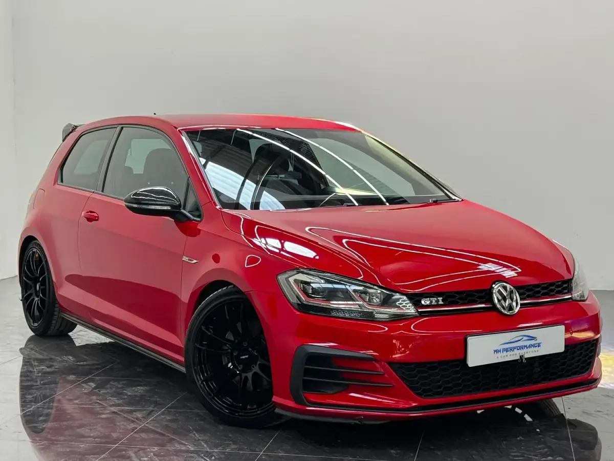 Second-hand VW Golf VII GTI 230 CP (169 kW) 2017 Roșu Hatchback