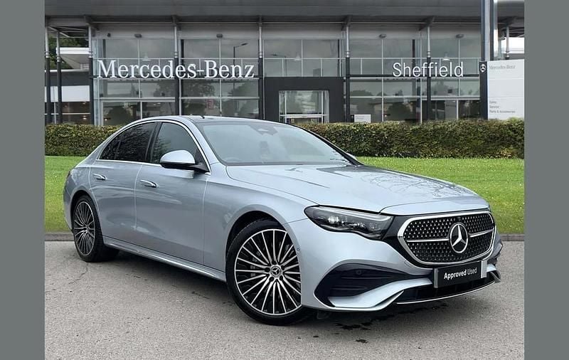Used Mercedes E220 AMG Line Premium Plus 194 HP (142 kW) 2024 Silver Sedan