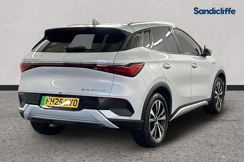 Used BYD Atto 3 Comfort 150 kW (204 HP) 2025 Metallic  skiing white SUV