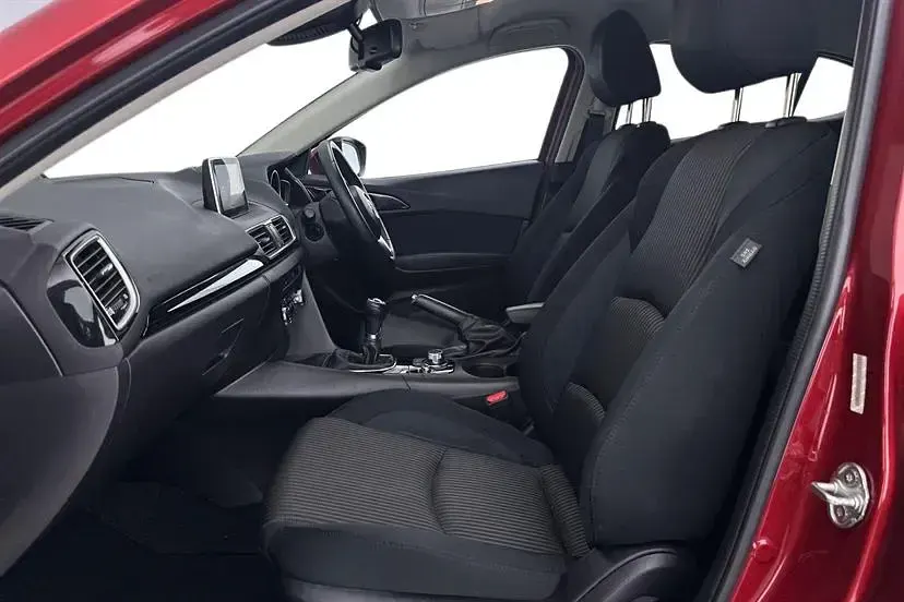 Begagnad Mazda 3 165 HK (121 kW) 2016 Röd Halvkombi