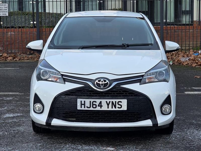 Used Toyota Yaris Sport 2014 White Hatchback