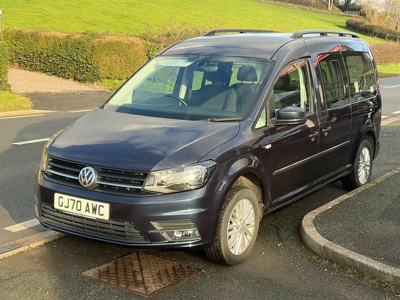 Blue Used 2020 VW Caddy Maxi Life Life MPV | £15,995 (Good price) - Image 1/4