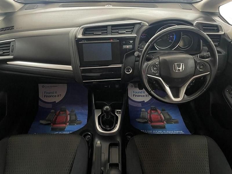Used Honda Jazz EX 102 HP (75 kW) 2018 White Hatchback