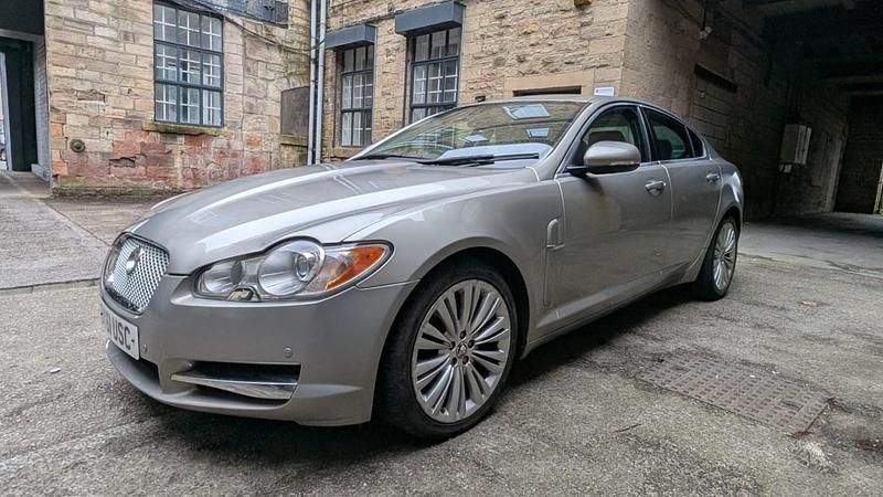 Used Jaguar XF Premium Luxury 2011 Gold Sedan