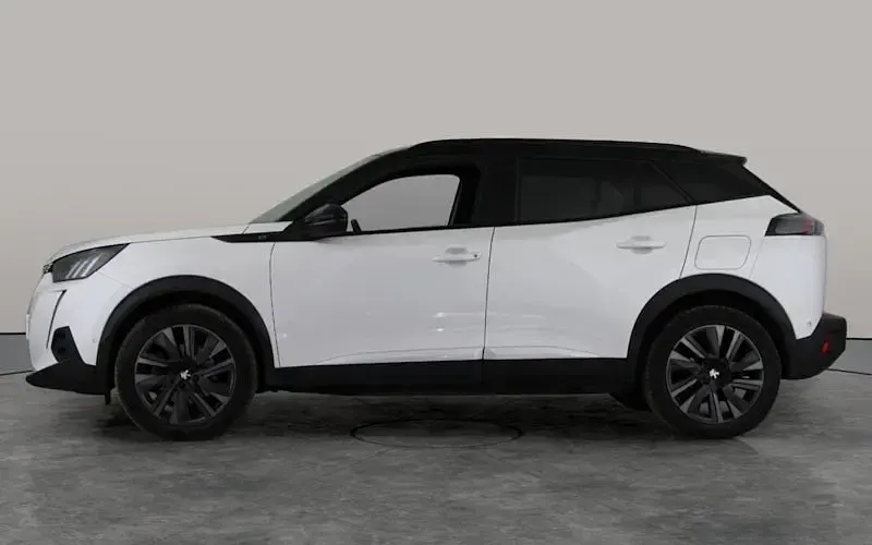Used Peugeot e-2008 Premium 100 kW (136 HP) 2022 White SUV