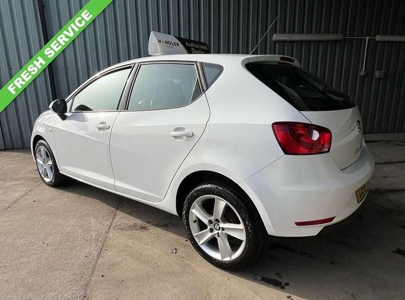 Used Seat Ibiza 85 HP (62 kW) 2014 White Hatchback