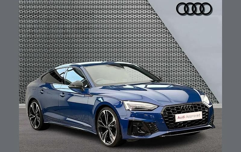 Used Audi A5 Sportback Black Edition 161 HP (118 kW) 2024 Blue Hatchback