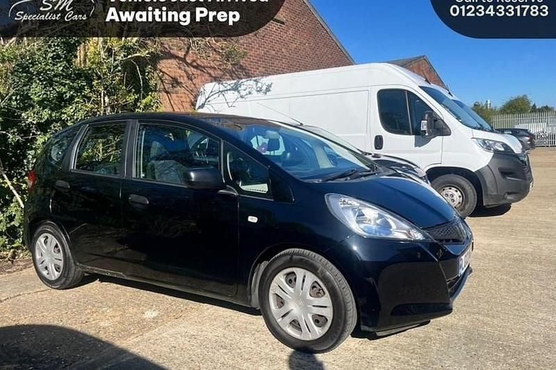 Used Honda Jazz S 90 HP (66 kW) 2012 Black Hatchback