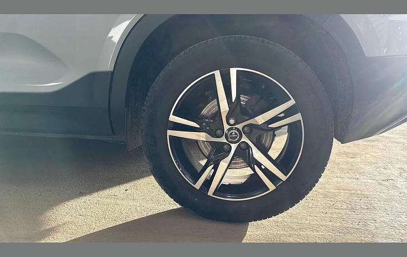 Used Volvo XC40 Plus 194 HP (142 kW) 2023 Grey SUV