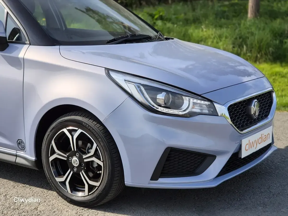 Used MG MG3 Excite 106 HP (77 kW) 2022 Silver Hatchback