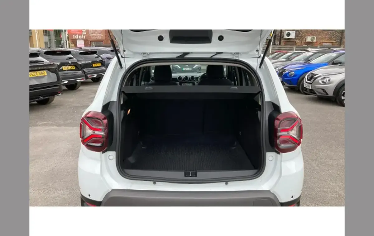 Used Dacia Duster Extreme 150 HP (110 kW) 2023 White SUV