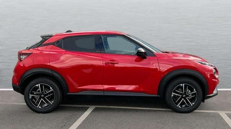 Used Nissan Juke N-Connecta 114 HP (83 kW) 2024 Red SUV