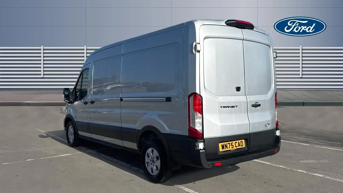 Usado Ford Transit Limited 165 CV (121 kW) 2025 Van